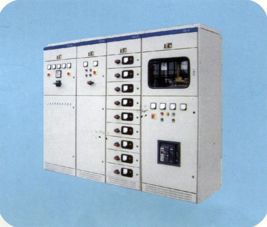 KYN28A-12、2000-31.5戶內(nèi)金屬鎧裝抽開式開關設備2